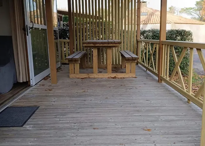 Chalet Moderne A Avec Piscine